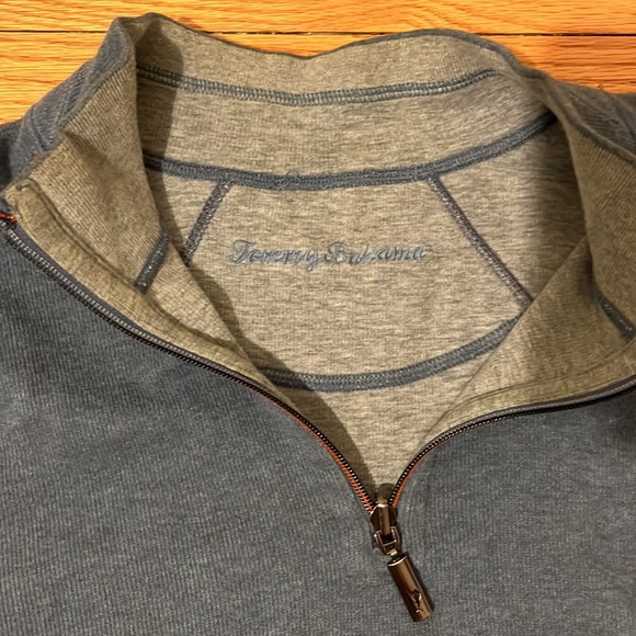 Men’s Tommy Bahama half zip sweater - Picture 2 of 4